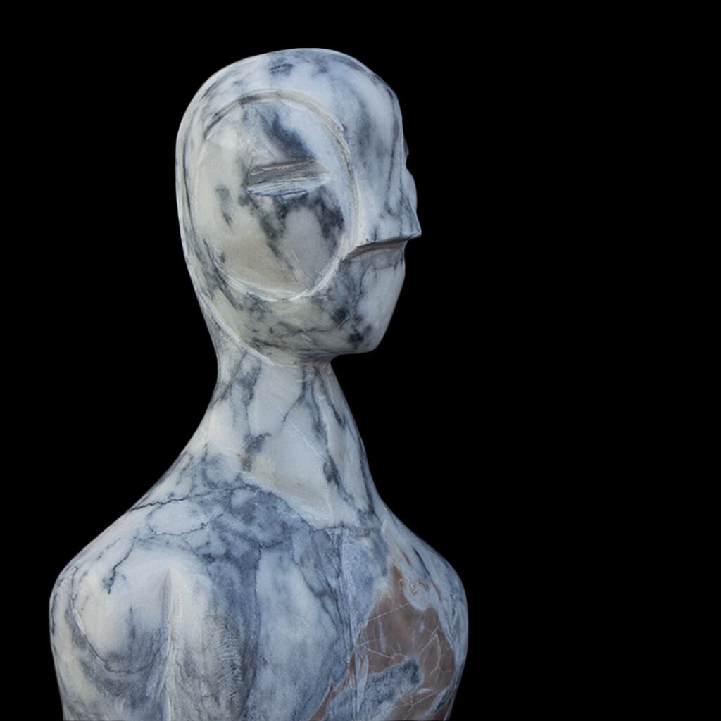 Escultura abstracta del escultor español David Go