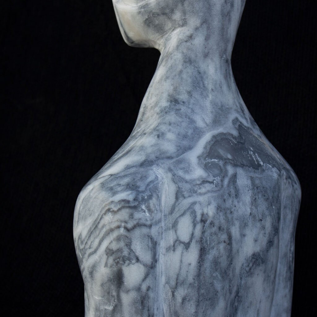 Escultura abstracta del escultor español David Go