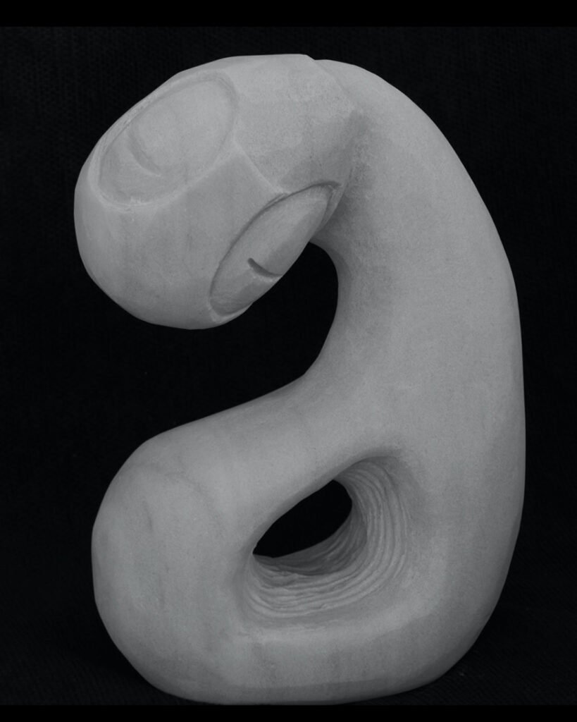 Emoción Muda V, escultura en mármol de macael de David Gómez