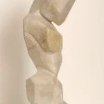 Heracles, escultura en mármol Crema Marfil de David Gómez